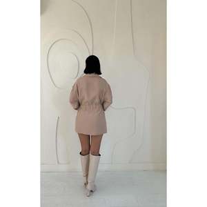 Camisas de Mujer con Botones a Presión de Visón, Colección de Blusas y Camisas Elegantes al por Mayor - Product Image 1