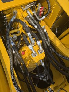 Excavadora Komatsu PC350 de 35 Toneladas con Cucharón de Excavación, Equipo Pesado Usado - Product Image 5