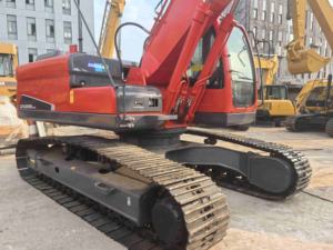 Excavatrice sur chenilles d'occasion DOOSAN DX225LC modèle 2016 avec POMPE ORIGINALE pour travaux de construction - Product Image 5