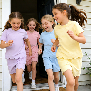 Conjuntos de Roupas para Bebês por Atacado, Camisetas de Algodão com Detalhes em Renda para o Verão + Vestidos Personalizados para Meninas - Product Image 2