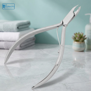 คีมตัดหนังกำพร้าสแตนเลสมืออาชีพพร้อมใบมีดคม - Product Image 3