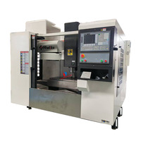 Centre d'usinage vertical CNC VMC855 neuf, fourni par l'usine, BT40 PLC GSK, structure robuste automatique, fraiseuse à broche unique