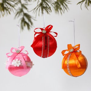 Kotak Hadiah Bola Natal Mewah 9Pcs Pink Emas Perak Hiasan Pohon Natal dengan Pita Rhinestone untuk Dekorasi Pernikahan dan Liburan. - Product Image 1