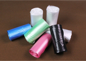 Sac à déchets pour animaux de compagnie en plastique biodégradable, sac à urine pour animaux de compagnie épaissi avec logo personnalisable, couleur au choix, style simple, convient à toutes les tailles de toilettes - Product Image 3