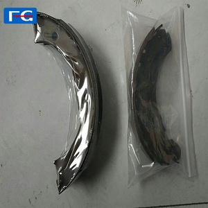 Nouvelles plaquettes de frein pour moto indienne (semi-métallique céramique) pour moto à <span class=keywords><strong>3</strong></span> <span class=keywords><strong>roues</strong></span> - Qualité 50 000 km - Product Image 4