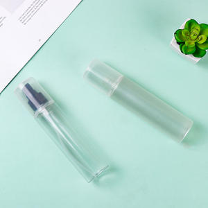 Botellas de plástico transparente para cosméticos, cilíndricas, con tapa a presión, capacidad personalizable para envasado de suero y loción. - Product Image 1