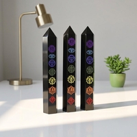 Vente en gros de baguettes de cristal 7 chakras, obsidienne naturelle polie, pointe hexagonale pour la tendance mode et l'énergie de guérison