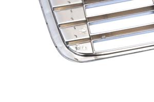 Parrilla para Freightliner M2 sin Rejilla Antimosquitos, sin Emblema, Cromada y Pintada, 2002-2018 - Product Image 4