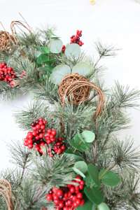 New Product Customized Luxury <b>Christmas</b> <b>Garland</b> Artificial Wreath Home <b>Decoration</b> Eco-Friendly Pvc Wreath - Product Image 4