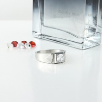 Bague géométrique en acier titane pour homme Yunnique, avec pierres noires et blanches serties, bijoux de mariage couleur argent, numéro de pièce