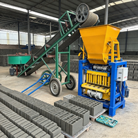 Chaîne de production complète de machines semi-automatiques de fabrication de blocs creux en ciment de qualité fiable pour usines de briques en béton de petite et moyenne taille