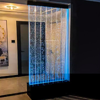 Cloison décorative intérieure personnalisée en acrylique décoration de mariage en cascade avec mur à bulles d'eau