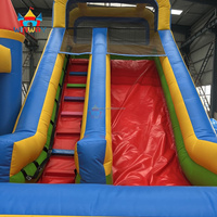 Château gonflable commercial personnalisable en PVC de 0,55 mm avec toboggan aquatique ou sec et souffleur inclus