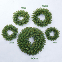 Guirlande de Noël en rotin artificiel vert de 30/40/50/60 cm en gros pour la décoration murale extérieure de la maison