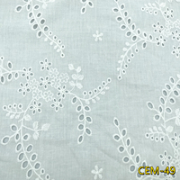 Tissu en coton brodé à l'œillet, broderie florale pour vêtements