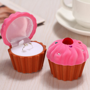 Boîte à bijoux en velours floqué en forme de gâteau pour cadeau de demande en mariage, pendentif enfant, chaîne, emballage - Product Image 3