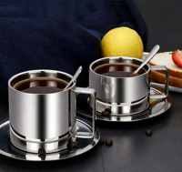 Ensemble de trois pièces personnalisé en acier inoxydable double couche, comprenant tasses à thé, soucoupes, tasses à café, cuillères et plateau