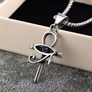 สร้อยคอจี้สแตนเลสสตีลรูปดวงตาแห่งฮอรัส สัญลักษณ์อียิปต์โบราณ รูปทรงกากบาท เครื่องประดับสำหรับใส่ทุกวัน - Product Image 2