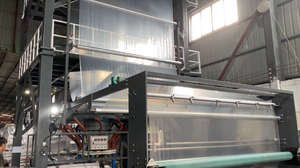 Ligne de production de film soufflé industriel à largeur de couche personnalisée Xinye, CE ISO9001, <span class=keywords><strong>coextrusion</strong></span> automatique - Product Image 2