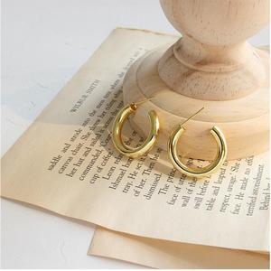 Boucles <span class=keywords><strong>d</strong></span>'oreilles créoles en Tube épais mi-épais pour femmes, bijou Simple, Chic, plaqué or, 18 carats, collection 2021 - Product Image 3