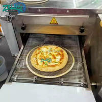 Elektrische transportbandpizzaoven van roestvrij staal, commerciële tunnelbakmachine met regelbare snelheid en temperatuur, geschikt voor maïs en fruit.