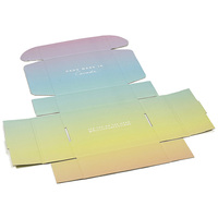 Boîte d'expédition en carton ondulé avec logo personnalisé, boîtes en papier blanc avec laminage mat pour l'emballage de vêtements, type dossier