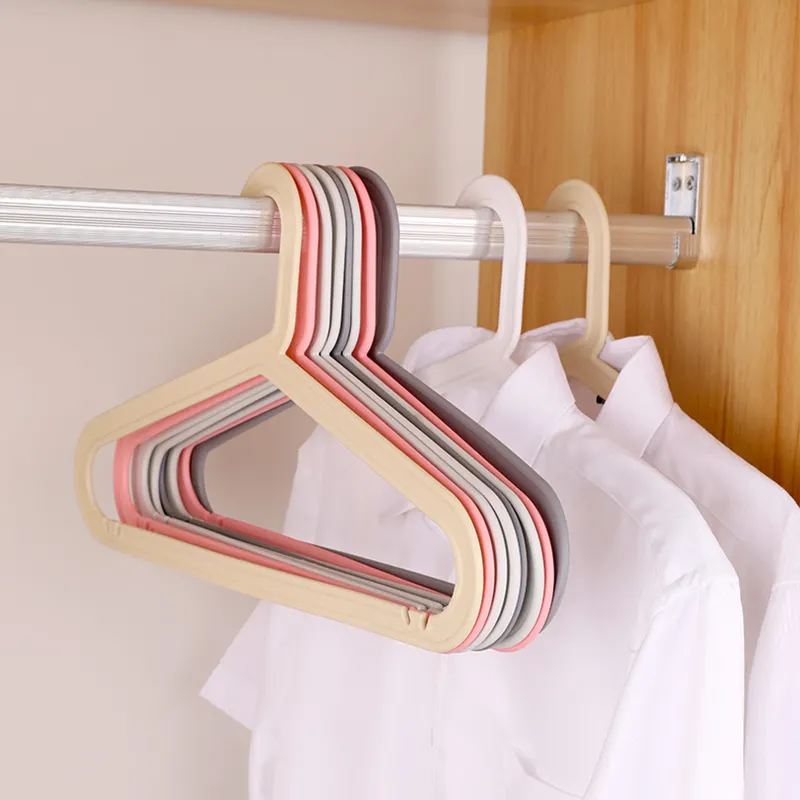 Hot sale custom color cheap plastic hangers wholesale coat shirt clothes cheap hangers