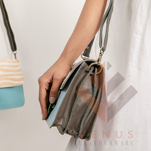 LW Genuine Leather Women Cross Body <b>Bag</b> With Tassel Lady Stylish <b>Sling</b> <b>Bag</b> Leather Fringe Shoulder <b>Bag</b> for Girls - Product Image 6