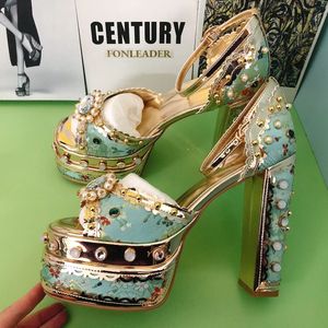 รองเท้าแซนดาเลียแพลตฟอร์มแบบย้อนยุคเปิดปลายเท้ารองเท้าส้นหนาสองชั้นหรูหราสำหรับผู้หญิง - Product Image 6