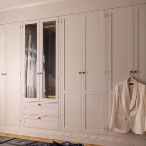 Armoire de luxe de style européen sur mesure avec penderie, meuble de chambre en bois massif, espace de rangement pour la décoration intérieure - Product Image 1