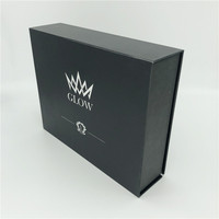 Emballage en carton personnalisé, fermeture magnétique noire, boîte cadeau pour carte VIP, logo en feuille d'or, boîtes porte-cartes de crédit