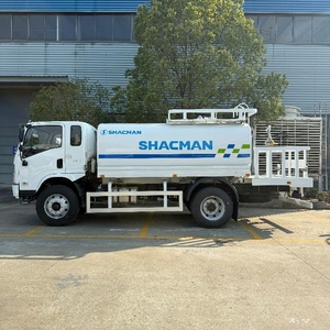 Camión Cisterna de Agua con Motor Diésel Shcman de 9000 Litros (2500 Galones) para Riego - Product Image 6