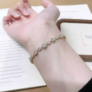 Pulsera de tenis de oro amarillo de 18 quilates con diamantes cultivados en laboratorio, corte princesa alternado, engaste de canal, fina, de lujo, versátil, para mujer, al por mayor - Product Image 3