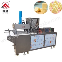 Ligne de production de fromage triangulaire Futong, cubes de fromage au lait de chèvre, machine à former le fromage, machine à fabriquer des aliments pour animaux de compagnie