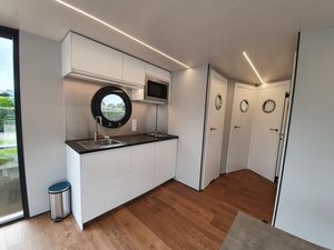 <span class=keywords><strong>Maison</strong></span> flottante de luxe moderne de qualité supérieure, personnalisée en usine, avec salle de bain et cuisine, modèle 2024, à vendre - Product Image 5