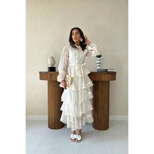 Elegante Vestido de Gasa Beige con Capas y Bordado Floral, Corte en A, Cuello Redondo, con Cinturón, Vestido de Novia - Product Image 5