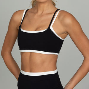 Fabricants OEM personnalisés soutien-gorge de sport double couche à bretelles réglables en blocs de couleurs très doux pour les femmes - Product Image 4