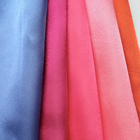 Tissu satiné doux et fluide en polyester pour robes de soirée, lingerie, vêtements de nuit, doublures de vêtements et textiles