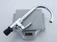 Robinet de cuisine moderne monotrou en laiton avec mitigeur monocommande eau chaude et froide à cartouches céramiques