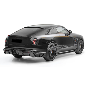 Cadre de feux arrière en fibre de carbone sèche style Spectre MSY pour Rolls Royce Spectre - Product Image 4