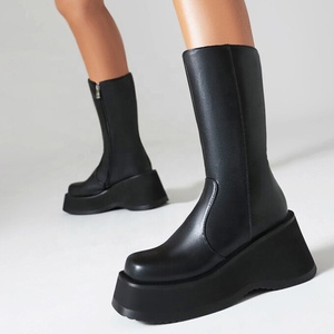 Botines de tacón alto de cuña para mujer, con plataforma y suela gruesa, de charol brillante, botines cortos cómodos con cremallera lateral - Product Image 4