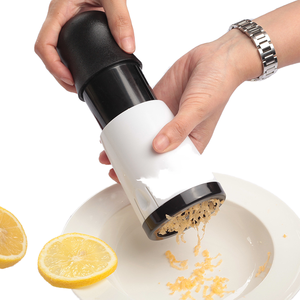 Nouvelle mode Gadgets de cuisine Râpe à fromage multi-usages Coupeur de métal <span class=keywords><strong>Moulin</strong></span> à fromage <span class=keywords><strong>manuel</strong></span> en PP pour fromage Légumes pour les ménages - Product Image 1