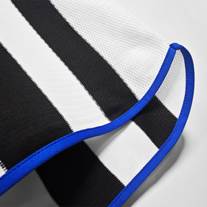 เสื้อฟุตบอลสไตล์คลาสสิคพรีเมียมแบบเรโทรโอลด์คาสเซิล สีดำขาวลายทาง ระบายอากาศได้ดี แห้งเร็ว ต้านเชื้อแบคทีเรีย เหมาะสำหรับฤดูร้อน แบบแขนสั้น - Product Image 3