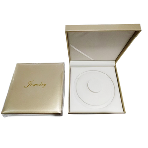 Caja de Joyería de Piel Sintética de Alta Calidad con Logotipo Personalizado, Caja de Collar de Perlas de Lujo, Grande, Blanca, Simple, Cuadrada, con Forro de Terciopelo, para el Día de San Valentín - Product Image 2