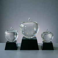 Trophée Apple personnalisé en cristal de luxe pour le bureau, avec logo sur mesure