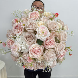 Bola de Flores Artificiales de Seda DKB para Centros de Mesa de Boda, Graduación, Día de la Madre - Tamaño y Color Personalizables, Decoración de Mesa Duradera - Product Image 3