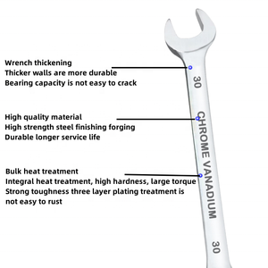 Llave de trinquete de doble propósito con acabado cromado pulido a espejo, que ahorra esfuerzo y es resistente a la oxidación, con caja abierta - Product Image 2