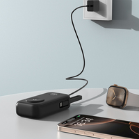 Chargeur sans fil magnétique intelligent P18 personnalisable OEM, batterie externe 10000 mAh pour le camping