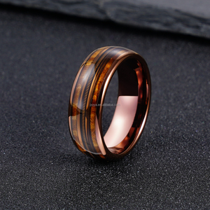 Poya 8mm <span class=keywords><strong>tungsten</strong></span> carbide Wedding Band nhẫn với Whiskey THÙNG GỖ gạc <span class=keywords><strong>Inlay</strong></span> cổ điển Dome Guitar chuỗi Quà Tặng đính hôn - Product Image 2