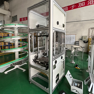 Fabriek Op Maat Gemaakte Hoge Snelheid Continue Verticale Transportband Lift Transportband